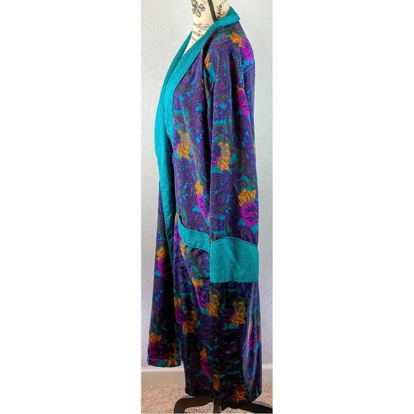 Vintage 90’s/Y2K Victoria Secret Gold Label Green Paisley Floral Kimono, Medium - Picture 2 of 9